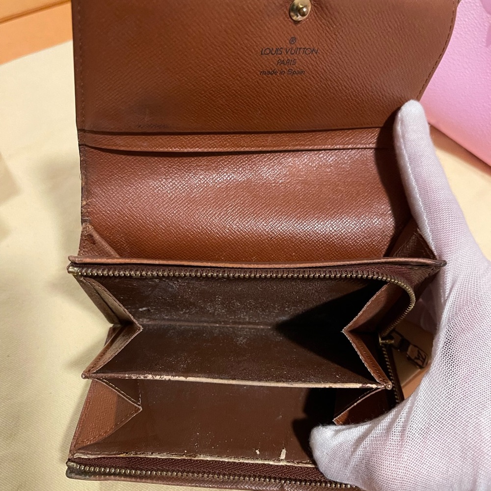 Authentic Louis Vuitton Monogram Wallet - Picture 6 of 9